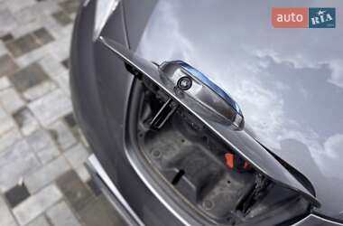 Хетчбек Nissan Leaf 2013 в 