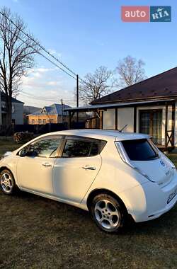 Хетчбек Nissan Leaf 2015 в Підбужі