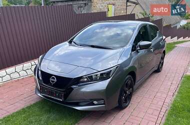 Хэтчбек Nissan Leaf 2022 в Киеве