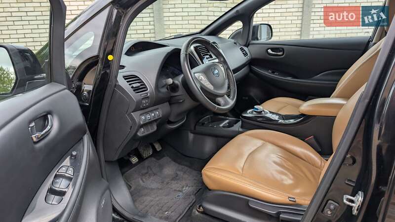 Хэтчбек Nissan Leaf 2014 в Ивано-Франковске
