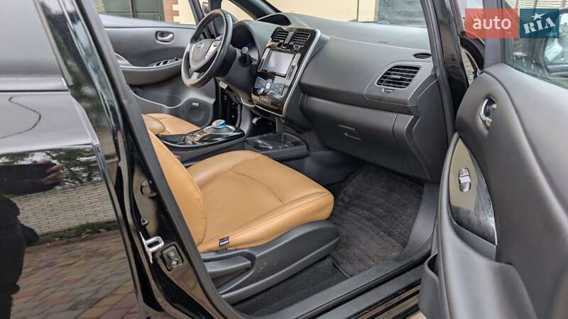 Хэтчбек Nissan Leaf 2014 в Ивано-Франковске