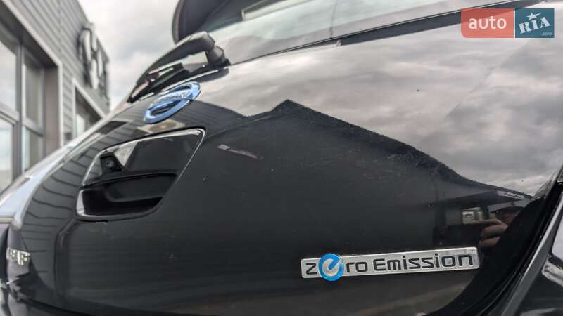 Хэтчбек Nissan Leaf 2014 в Ивано-Франковске