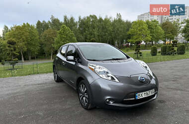Хэтчбек Nissan Leaf 2015 в 
