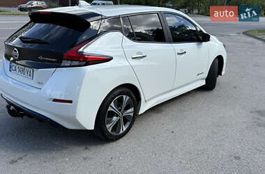 Хэтчбек Nissan Leaf 2018 в 