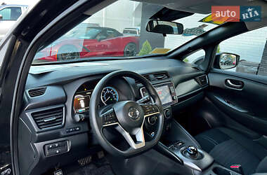 Хэтчбек Nissan Leaf 2020 в 