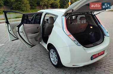 Хетчбек Nissan Leaf 2013 в 