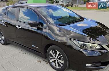 Хетчбек Nissan Leaf 2018 в Черкасах