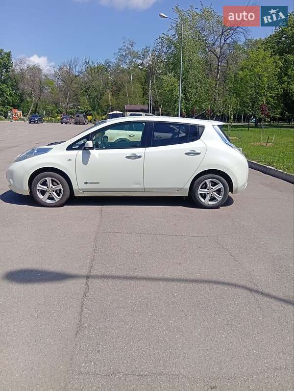 Хетчбек Nissan Leaf 2012 в Краматорську фото 4 Хетчбек Nissan Leaf 2012 в Краматорську
