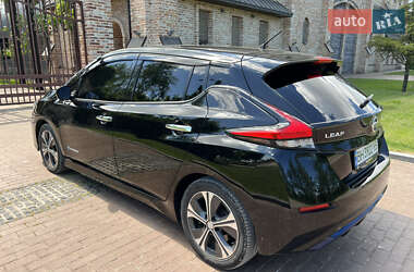 Хетчбек Nissan Leaf 2018 в 
