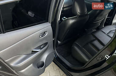 Хэтчбек Nissan Leaf 2014 в 