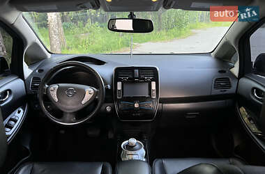 Хэтчбек Nissan Leaf 2014 в 