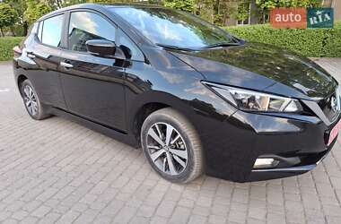 Хетчбек Nissan Leaf 2021 в 