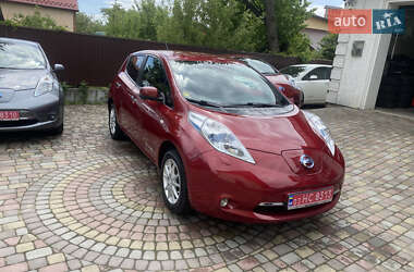 Хэтчбек Nissan Leaf 2014 в 