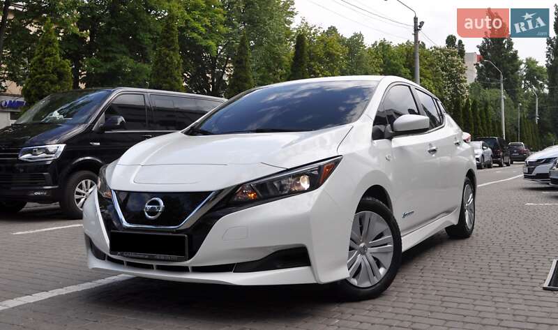 Хетчбек Nissan Leaf 2018 в 