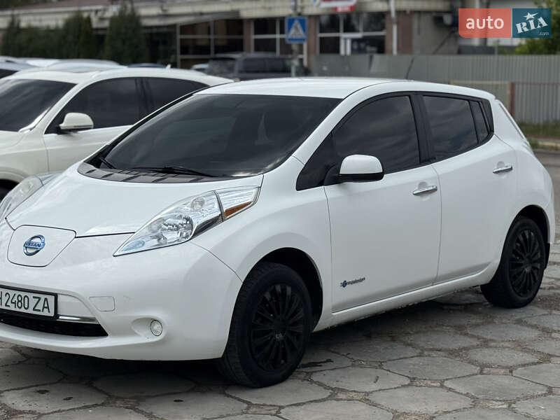 Nissan Leaf 2014