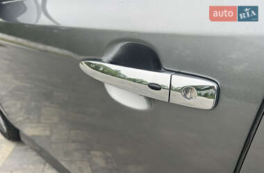 Хэтчбек Nissan Leaf 2021 в 