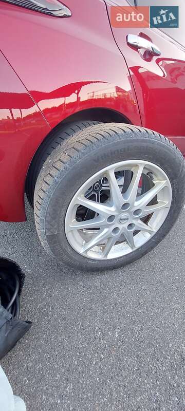 Хетчбек Nissan Leaf 2018 в Києві