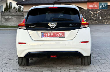 Хетчбек Nissan Leaf 2020 в 