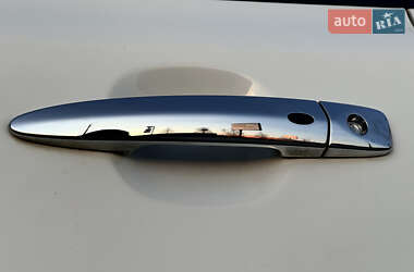 Хетчбек Nissan Leaf 2020 в 