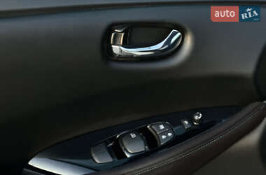 Хетчбек Nissan Leaf 2020 в 