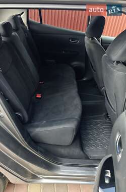 Хэтчбек Nissan Leaf 2015 в 