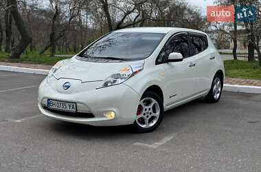 Хэтчбек Nissan Leaf 2012 в Одессе