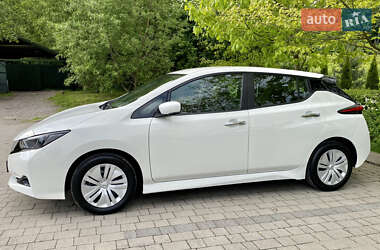 Хэтчбек Nissan Leaf 2021 в 
