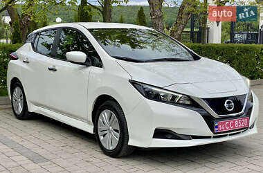 Хэтчбек Nissan Leaf 2021 в 