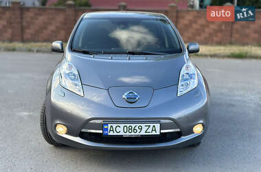 Хэтчбек Nissan Leaf 2014 в 