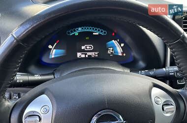 Хэтчбек Nissan Leaf 2014 в 