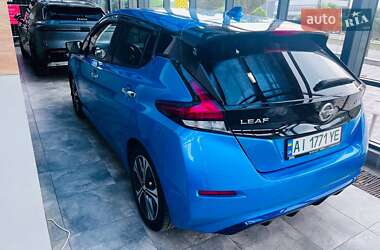 Хетчбек Nissan Leaf 2021 в 