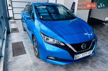 Хетчбек Nissan Leaf 2021 в 