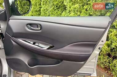 Хэтчбек Nissan Leaf 2020 в 