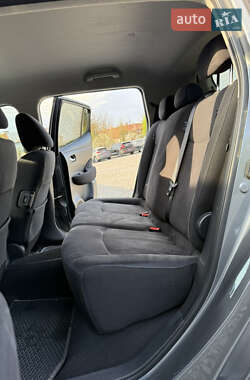 Хэтчбек Nissan Leaf 2014 в 