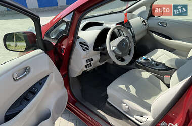 Хетчбек Nissan Leaf 2011 в 