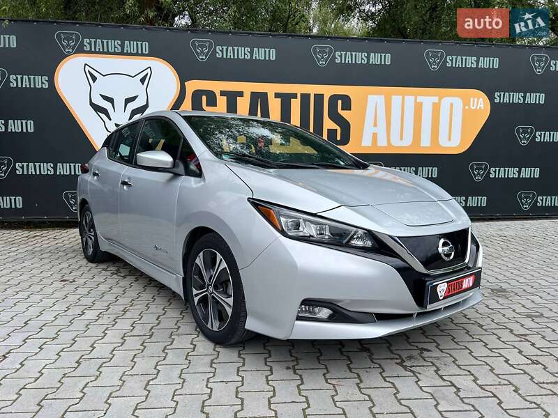 Хэтчбек Nissan Leaf 2018 в 