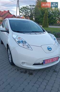 Хэтчбек Nissan Leaf 2014 в Львове