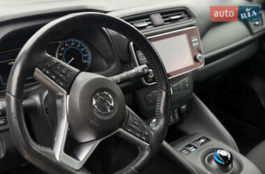 Хетчбек Nissan Leaf 2021 в 