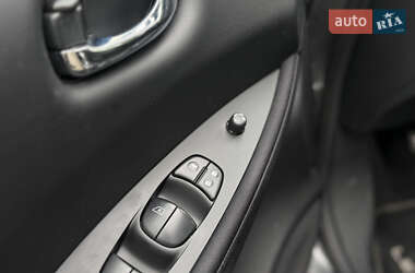 Хетчбек Nissan Leaf 2021 в 