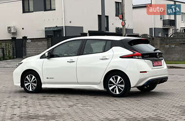 Хетчбек Nissan Leaf 2020 в 
