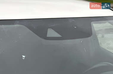 Хетчбек Nissan Leaf 2020 в 