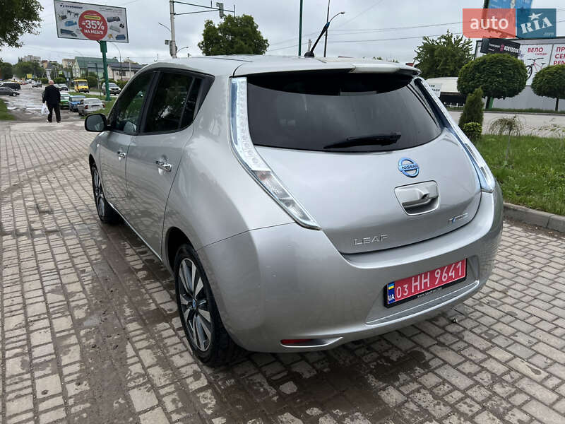 Хэтчбек Nissan Leaf 2013 в Каменец-Подольском