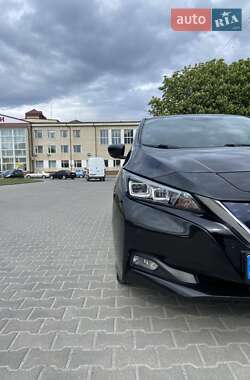 Хетчбек Nissan Leaf 2018 в 