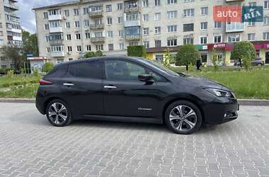 Хетчбек Nissan Leaf 2018 в 