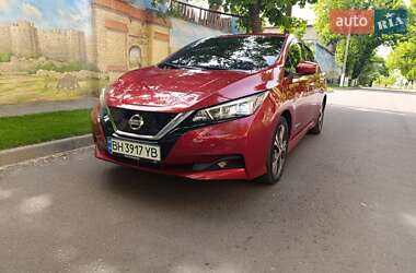 Хетчбек Nissan Leaf 2018 в 