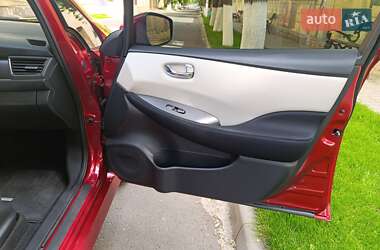 Хетчбек Nissan Leaf 2018 в 
