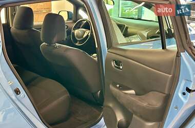 Хетчбек Nissan Leaf 2013 в 