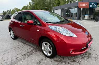 Хэтчбек Nissan Leaf 2012 в Владимире