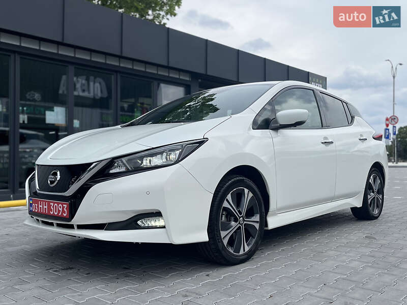 Хэтчбек Nissan Leaf 2020 в Владимире