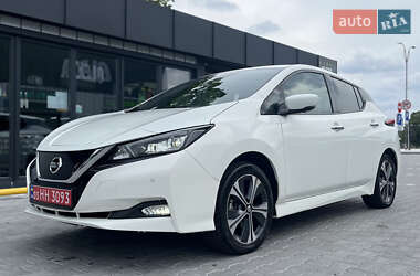 Хетчбек Nissan Leaf 2020 в 